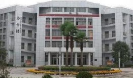 吃瓜新乡三全学院