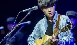 赵雷吃瓜照片,捕捉娱乐圈最新热点