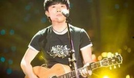 赵雷吃瓜照片,捕捉娱乐圈最新热点