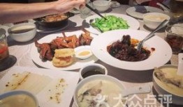 在酒店上班吃瓜