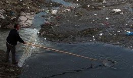 中国渔民吃瓜图片高清,共享丰收喜悦瞬间