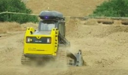 刨土机器人吃瓜