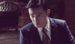 胡歌戏场陈龙吃瓜,一场意外的甜蜜互动