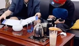 同事结婚吃瓜,甜蜜婚礼现场大揭秘！