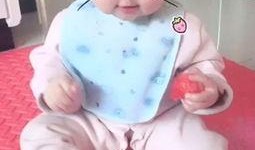 草莓妹妹吃瓜,草莓妹妹的甜蜜瓜趣之旅